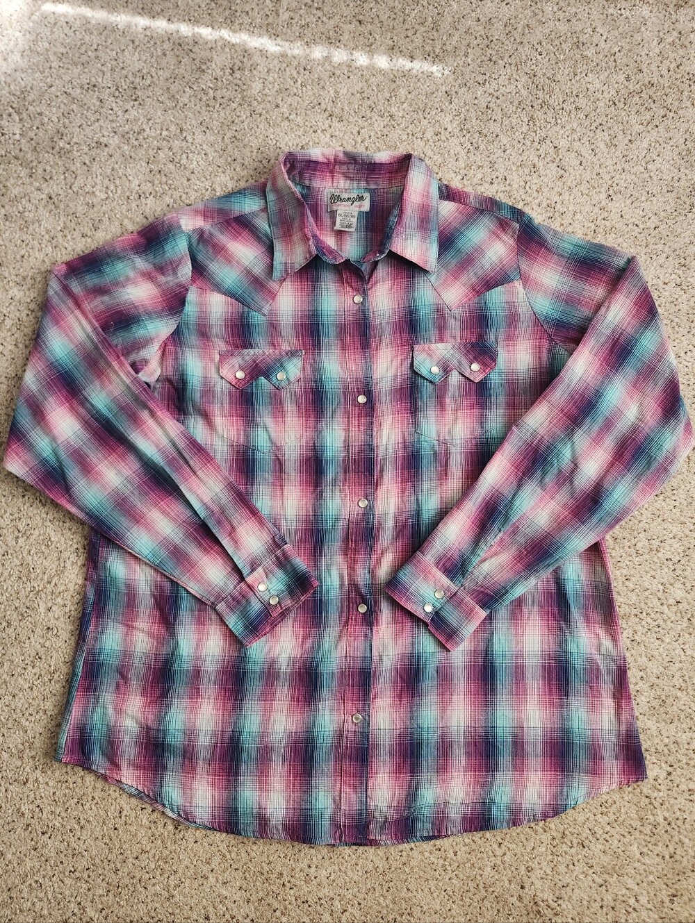 Wrangler Women's Pink And Blue Snap Button Long Sleeve